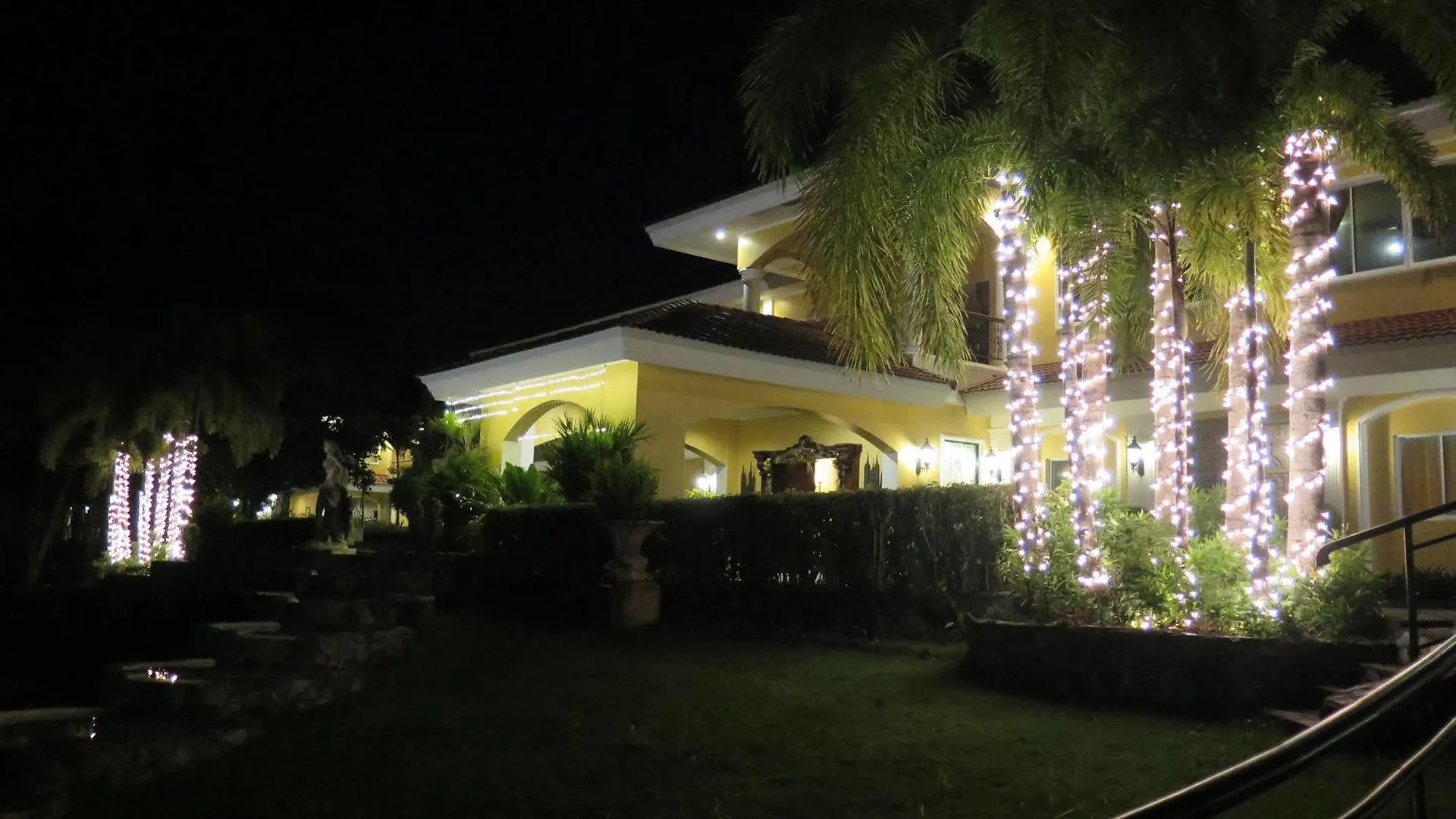 The Peacock Garden Hotel Panglao Resort